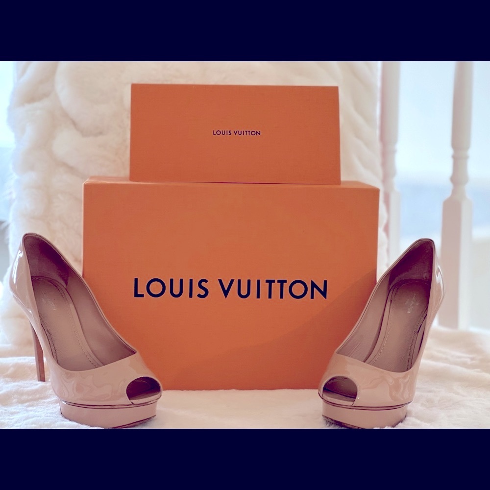 Louis Vuitton Eyeline Peep Toe Platform Pump size 37.5